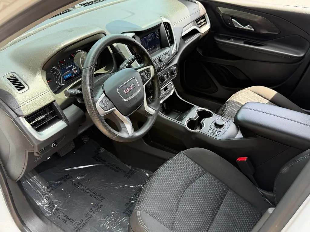 GMC Terrain photo 21