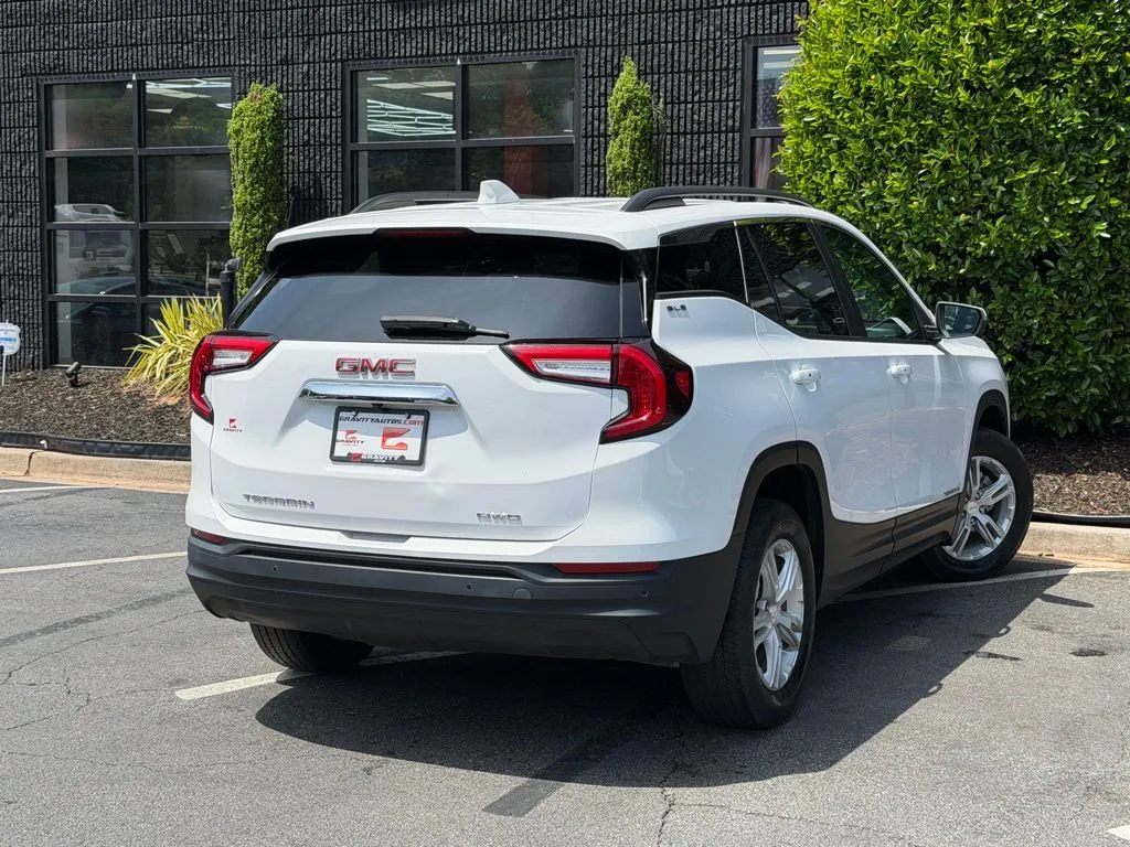 GMC Terrain photo 12