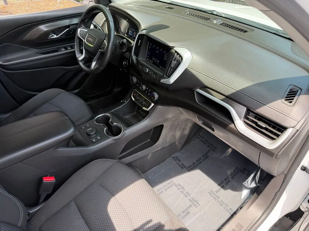 GMC Terrain photo 29