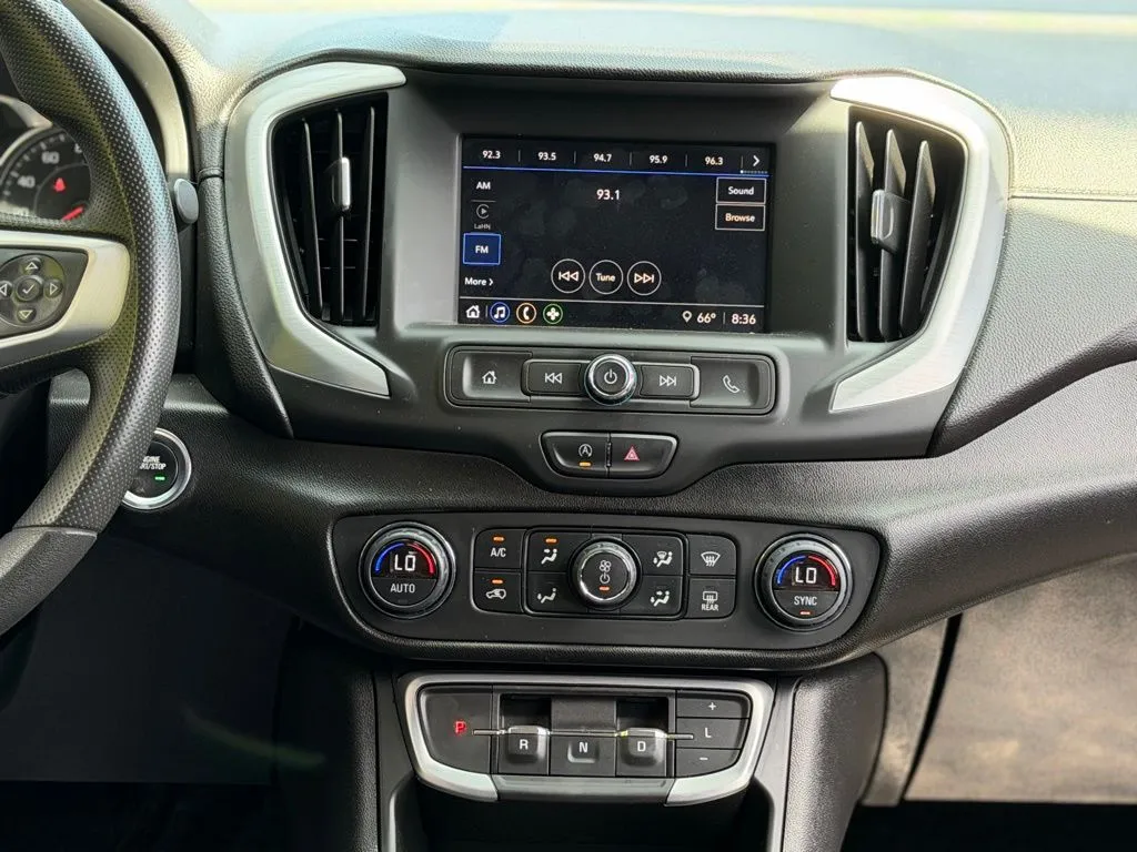 GMC Terrain photo 43
