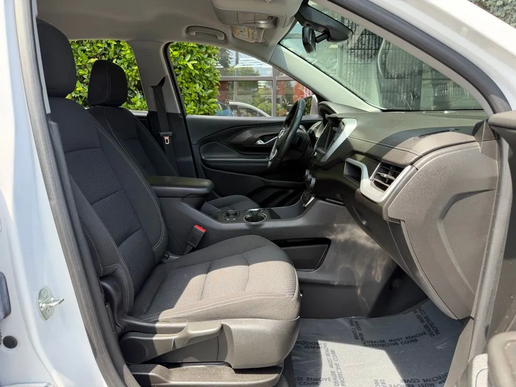 GMC Terrain photo 30