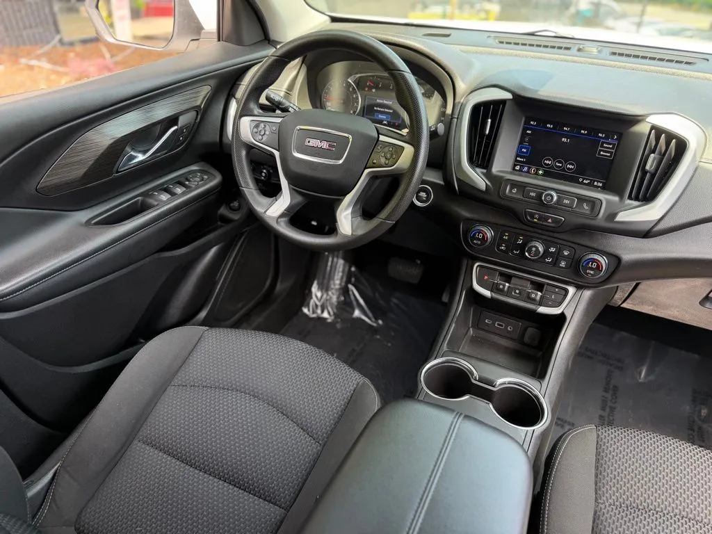 GMC Terrain photo 37