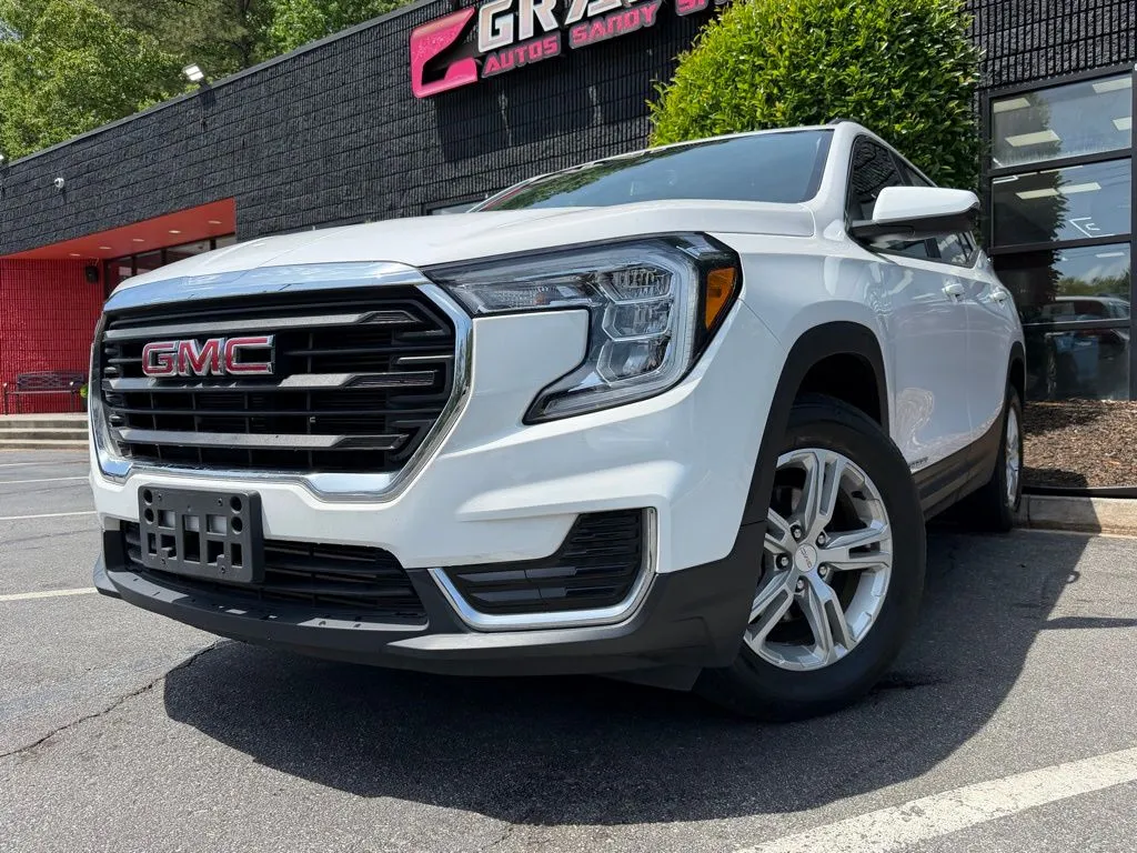 GMC Terrain photo 2