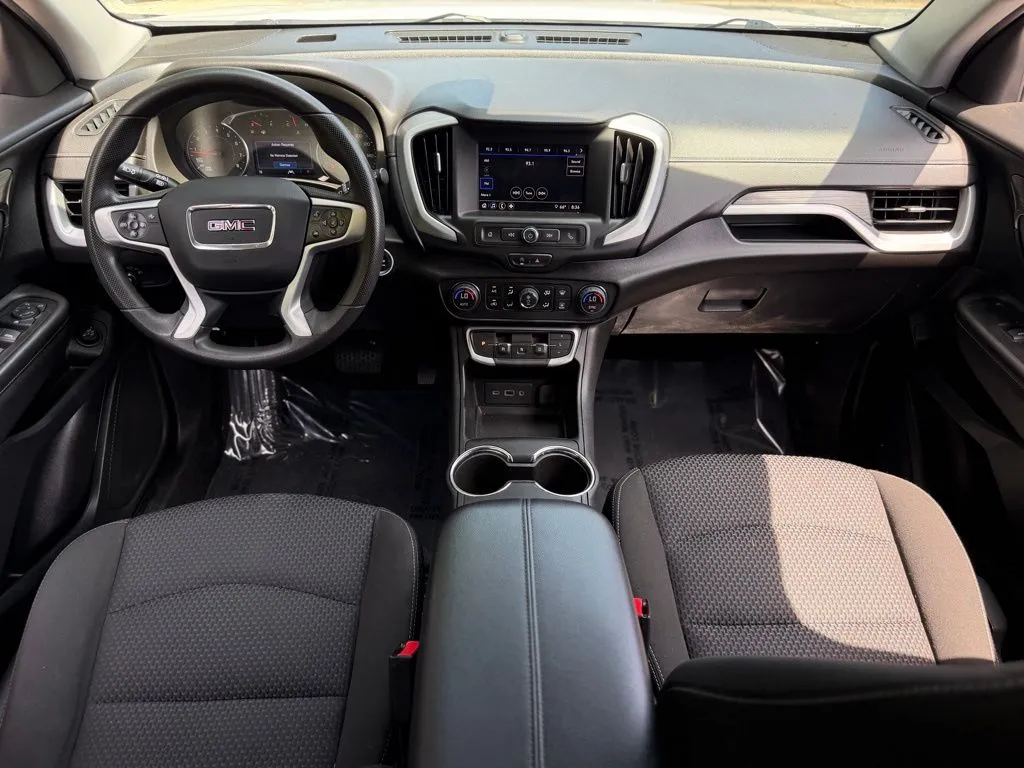 GMC Terrain photo 36