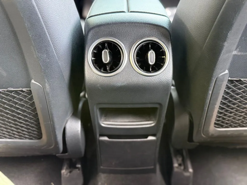 Mercedes-Benz GLA photo 50