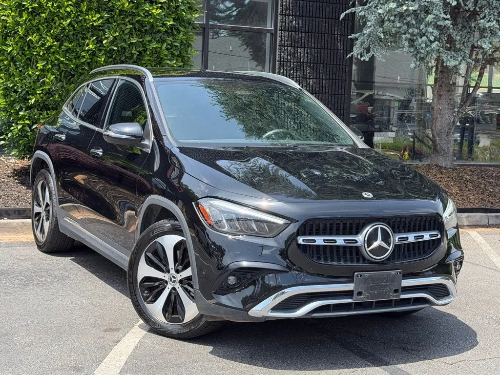 Mercedes-Benz GLA photo 7