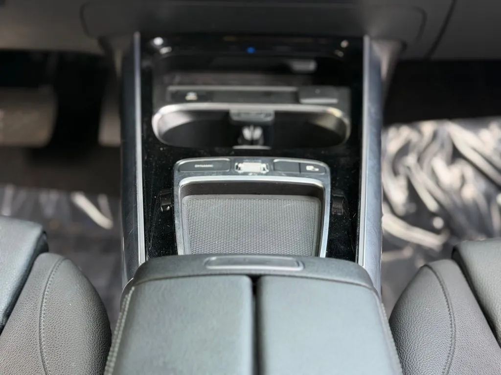 Mercedes-Benz GLA photo 47