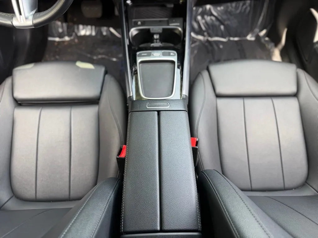 Mercedes-Benz GLA photo 48