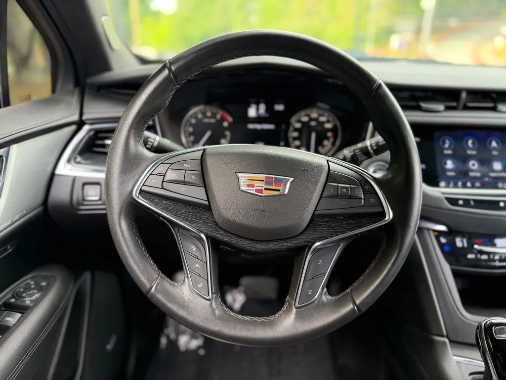 Cadillac XT5 photo 40