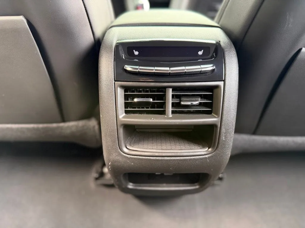 Cadillac XT5 photo 48