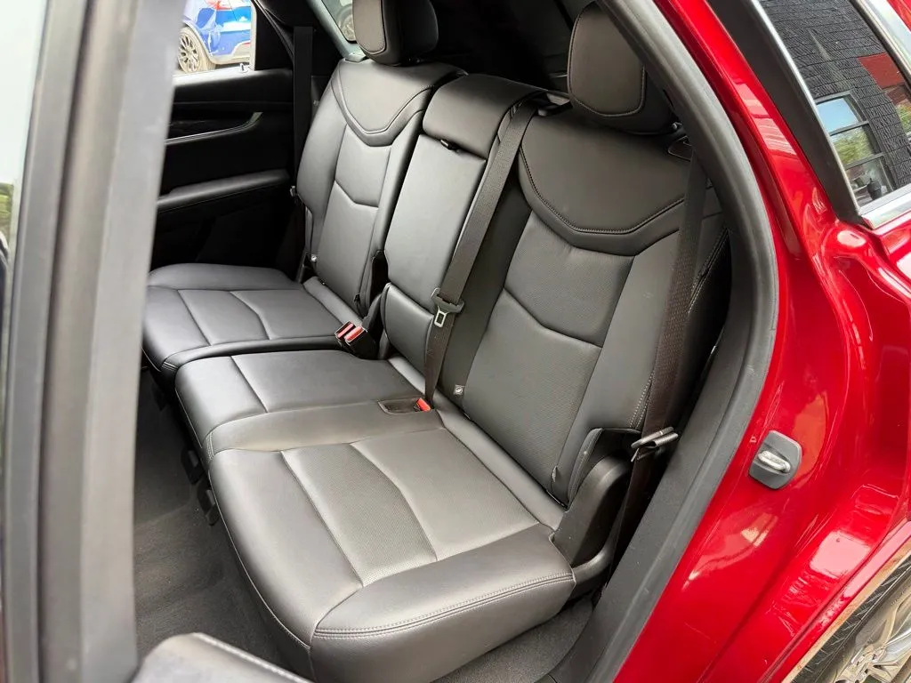 Cadillac XT5 photo 29