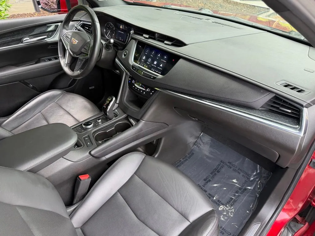 Cadillac XT5 photo 30