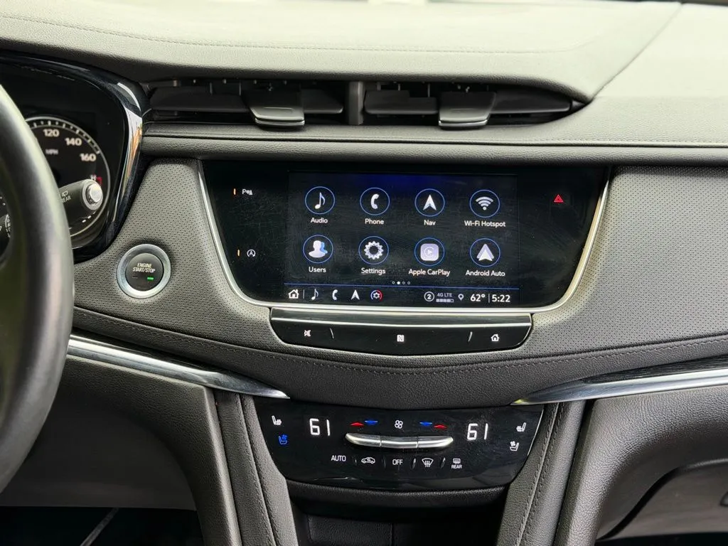 Cadillac XT5 photo 44