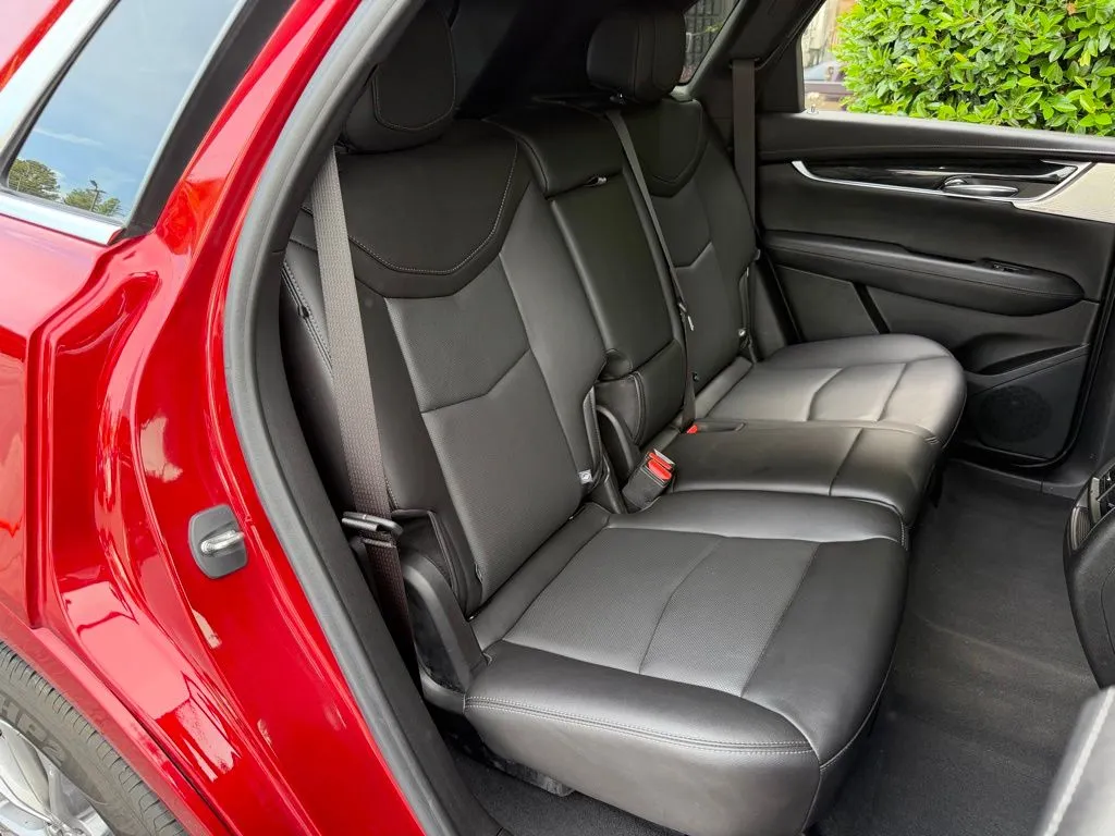 Cadillac XT5 photo 36
