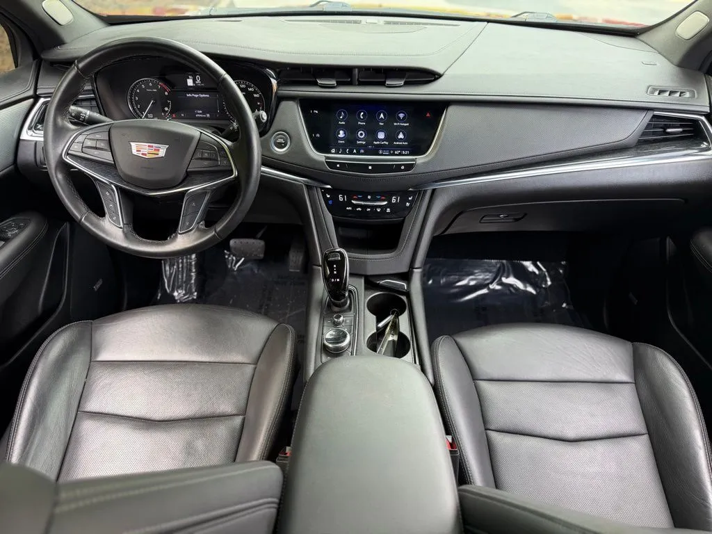 Cadillac XT5 photo 37