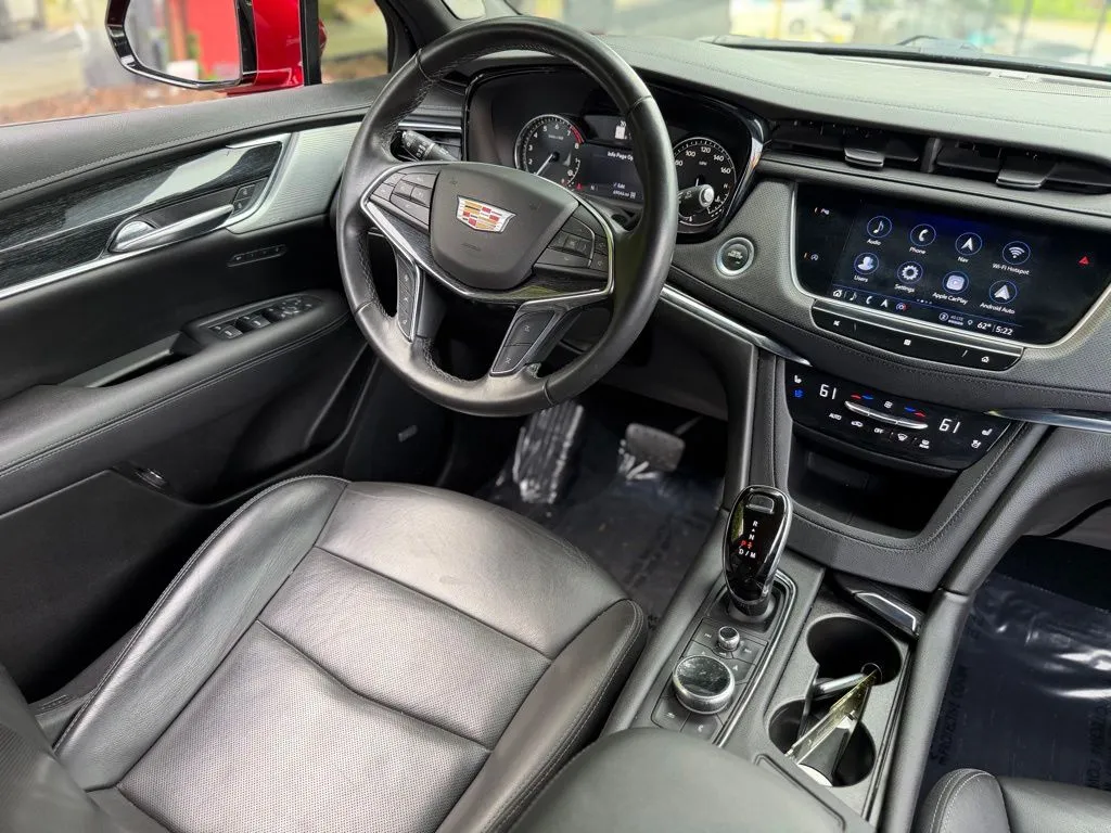 Cadillac XT5 photo 38