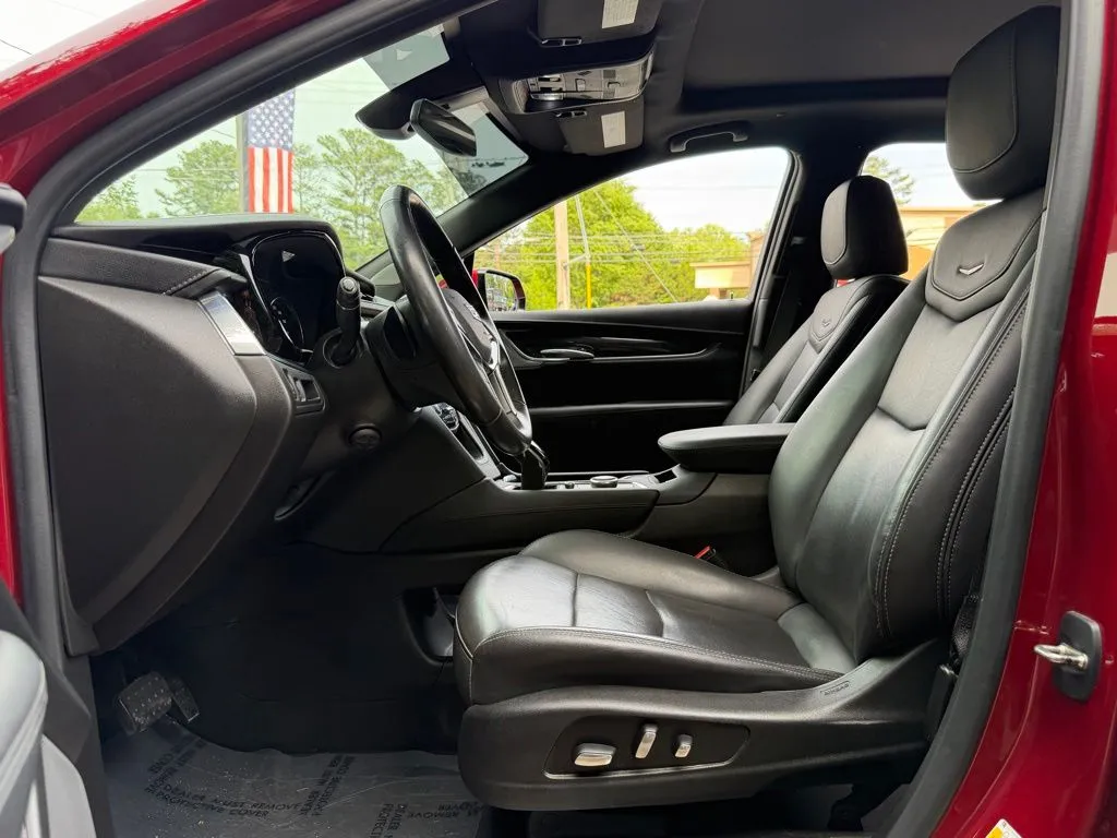 Cadillac XT5 photo 23