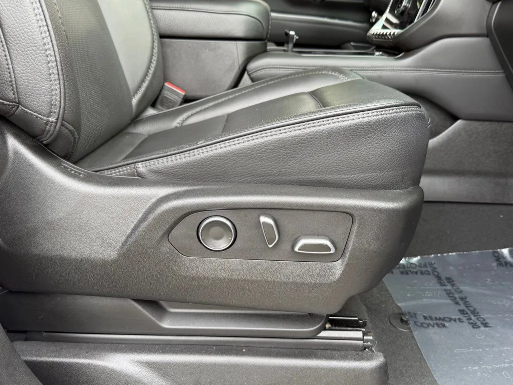 GMC Yukon XL photo 39