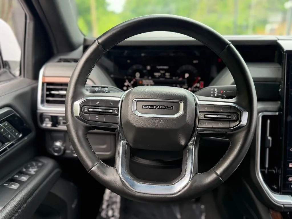 GMC Yukon XL photo 48