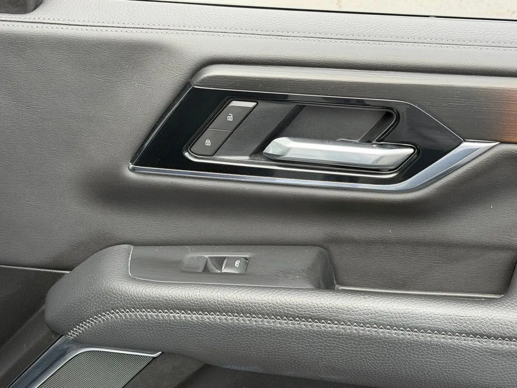GMC Yukon XL photo 40