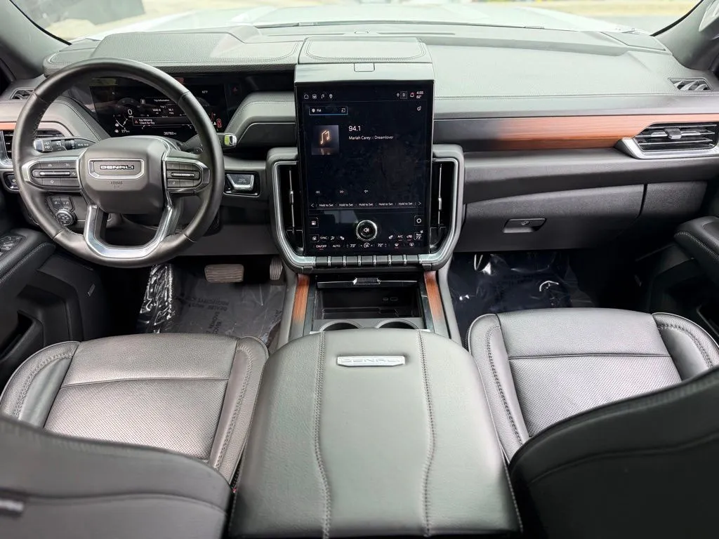 GMC Yukon XL photo 45