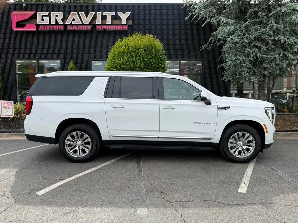 GMC Yukon XL photo 21