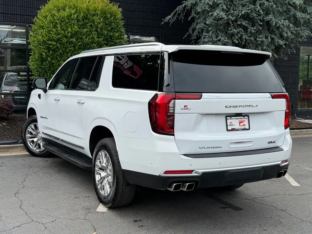 GMC Yukon XL photo 19