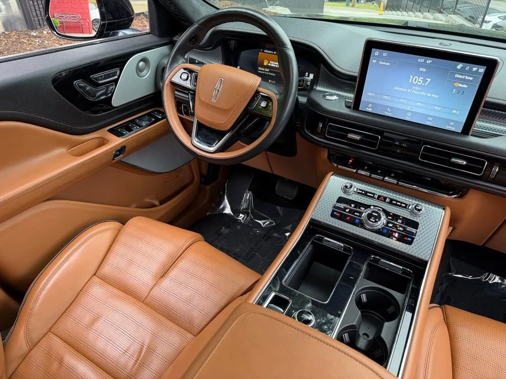 Lincoln Aviator photo 42