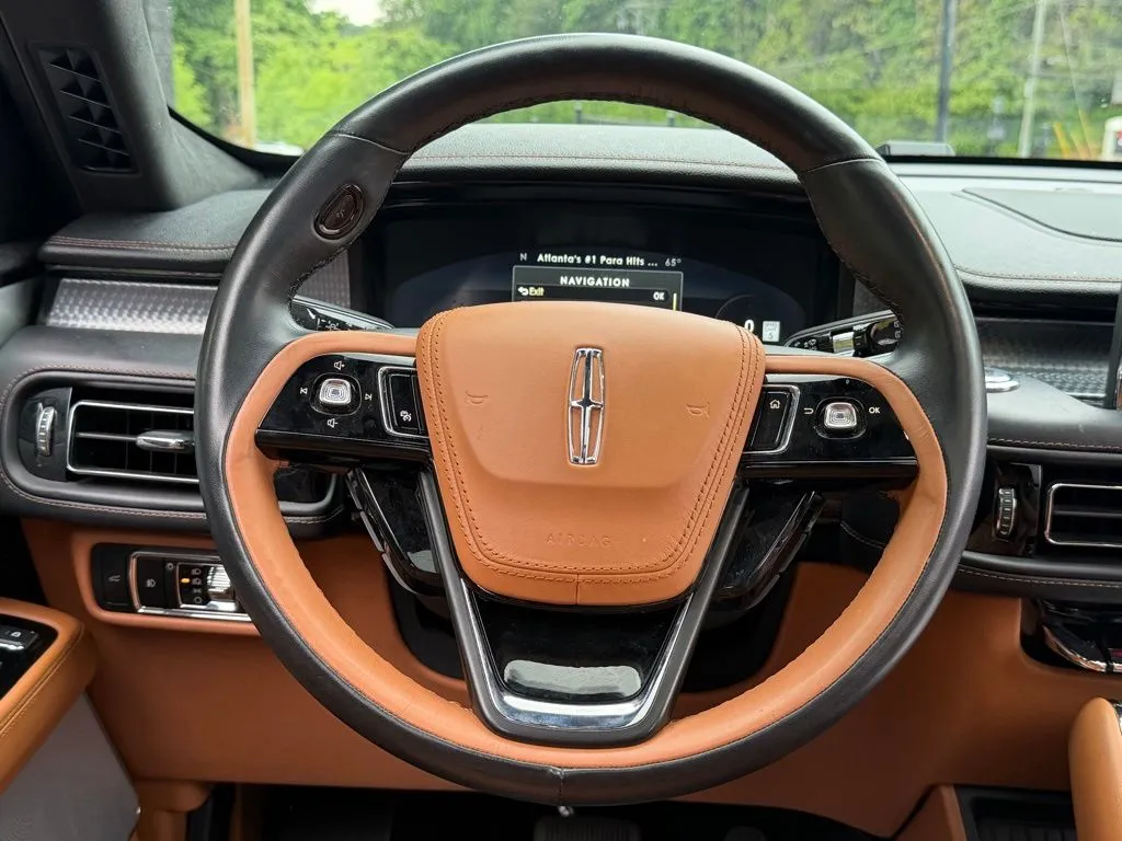 Lincoln Aviator photo 44