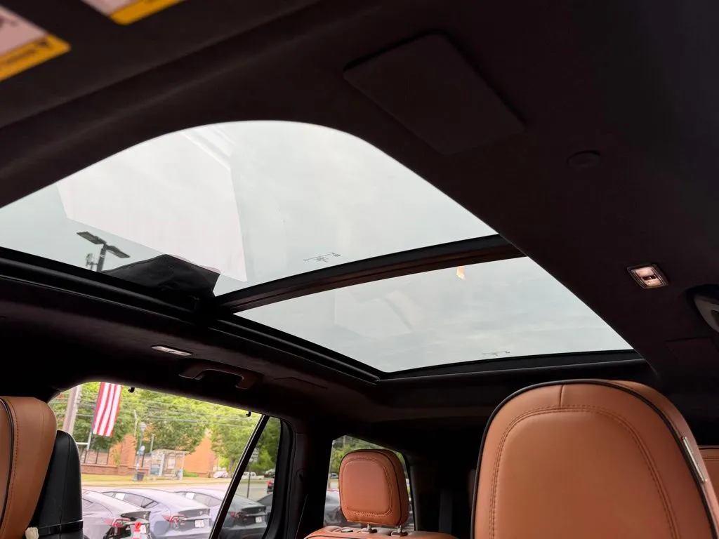 Lincoln Aviator photo 53
