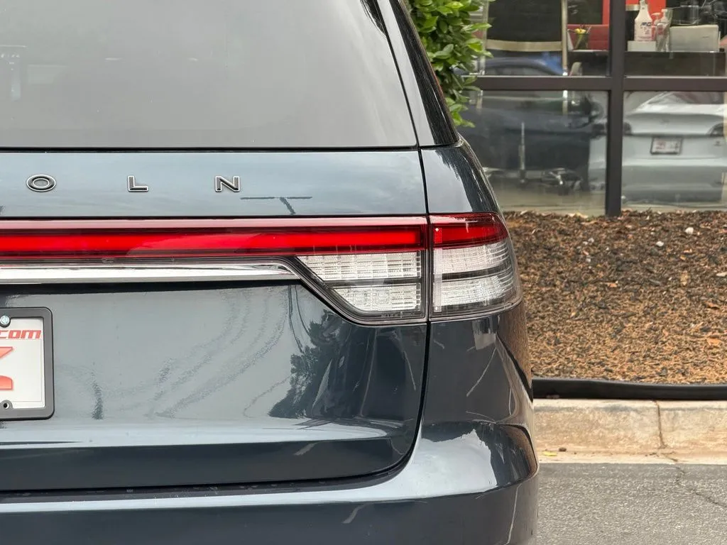 Lincoln Aviator photo 16