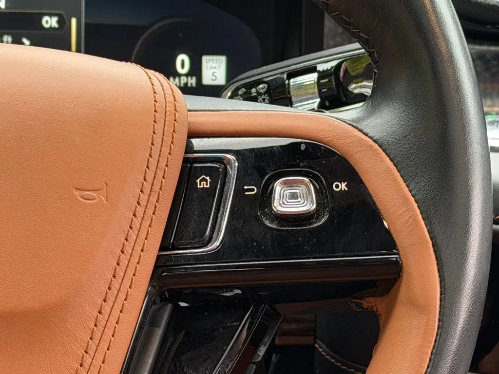 Lincoln Aviator photo 46