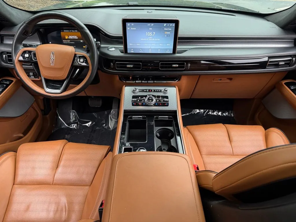 Lincoln Aviator photo 41