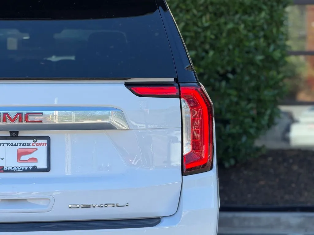 GMC Yukon photo 16