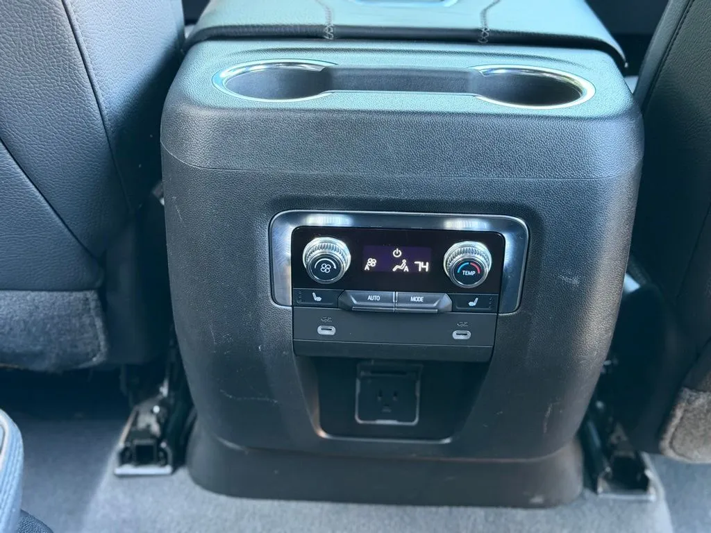 GMC Yukon photo 54