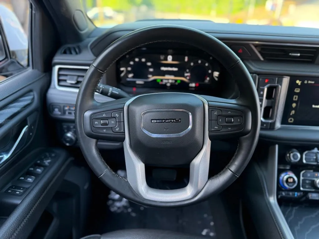 GMC Yukon photo 46