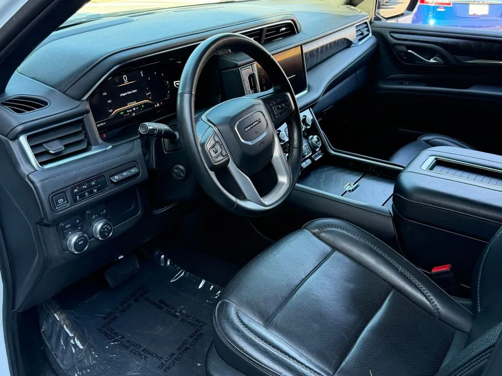 GMC Yukon photo 24