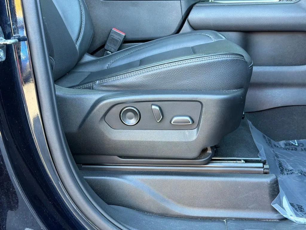 GMC Yukon photo 37