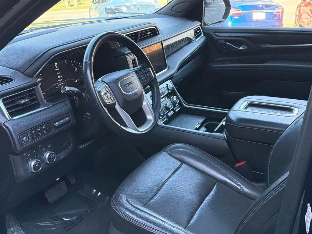 GMC Yukon photo 24