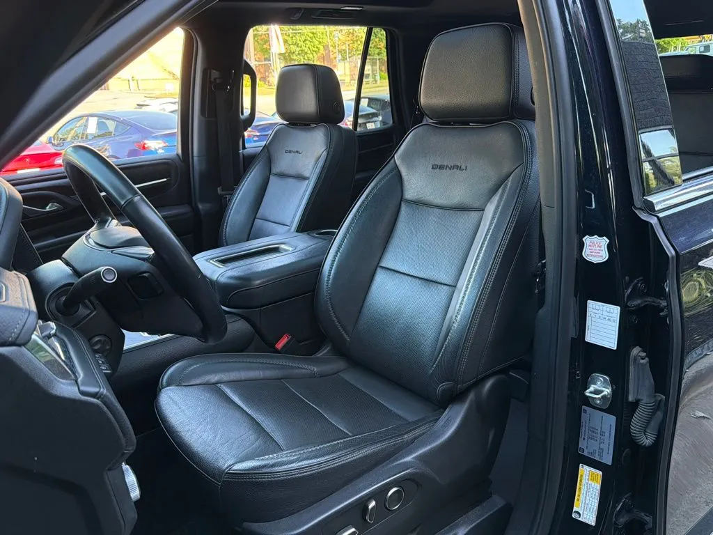 GMC Yukon photo 26