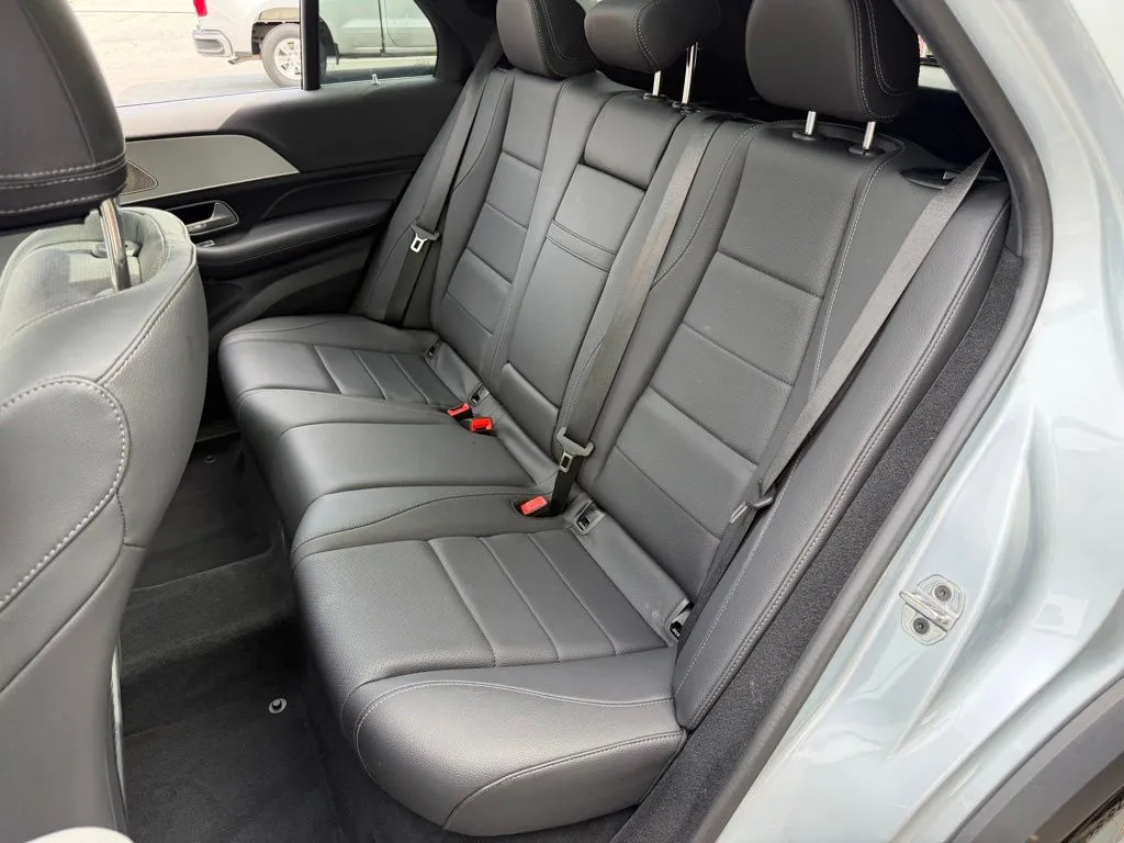 Mercedes-Benz GLE photo 28