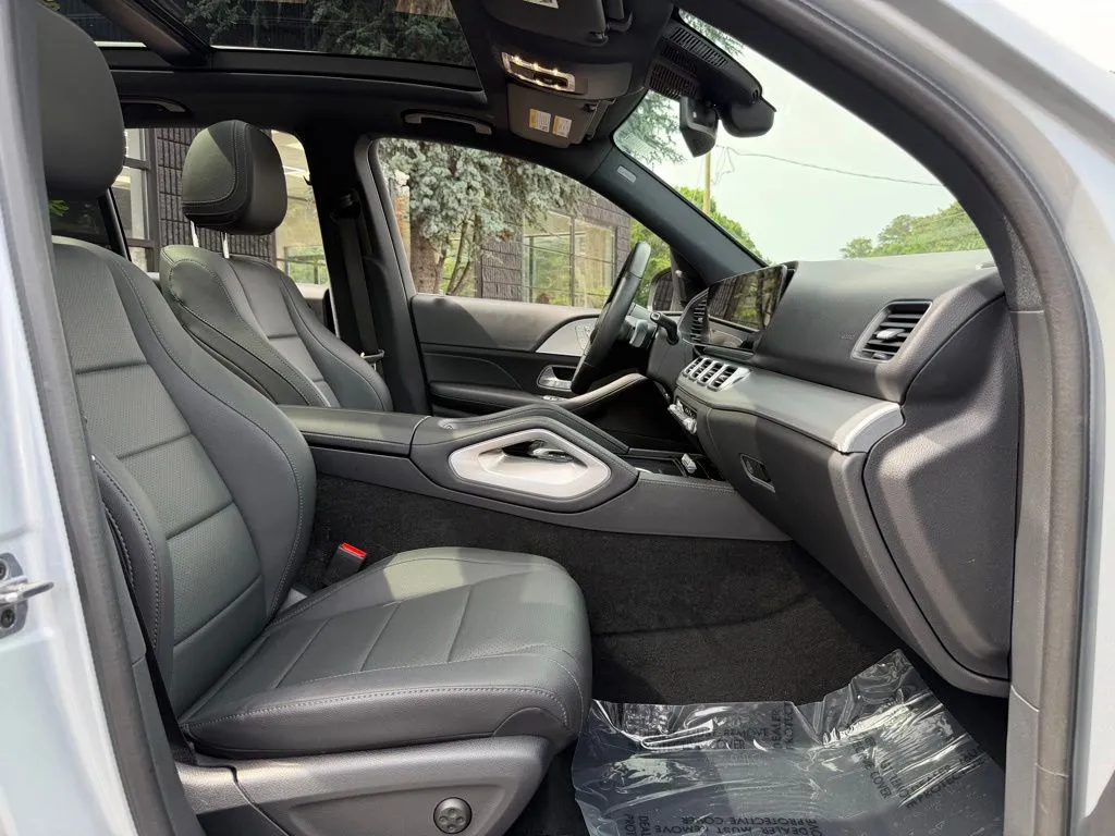Mercedes-Benz GLE photo 30