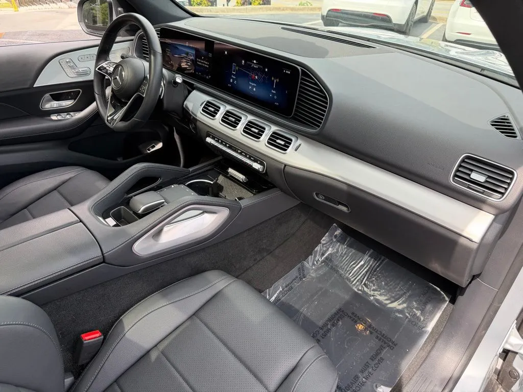 Mercedes-Benz GLE photo 29