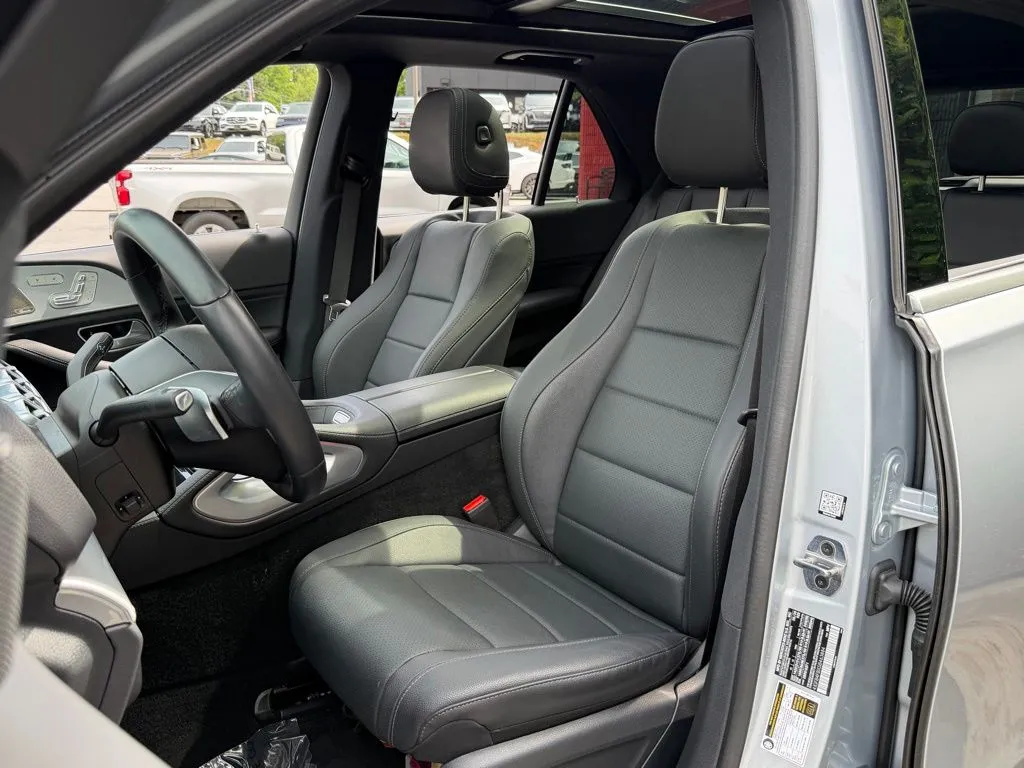 Mercedes-Benz GLE photo 24