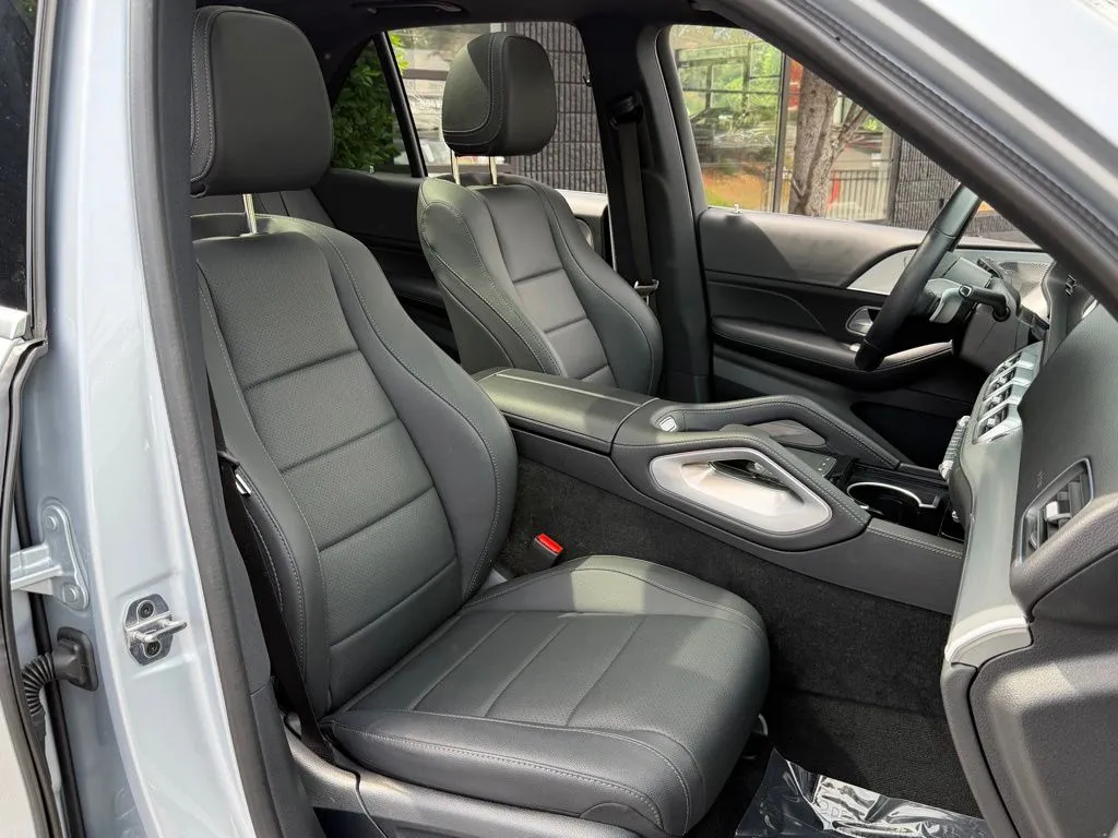 Mercedes-Benz GLE photo 31