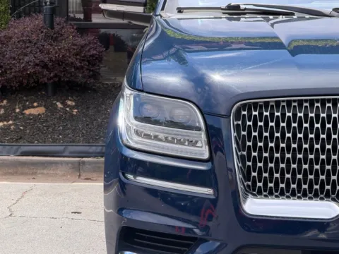 More photos of 2018 Lincoln Navigator Reserve at Gravity Autos Sandy Springs, GA