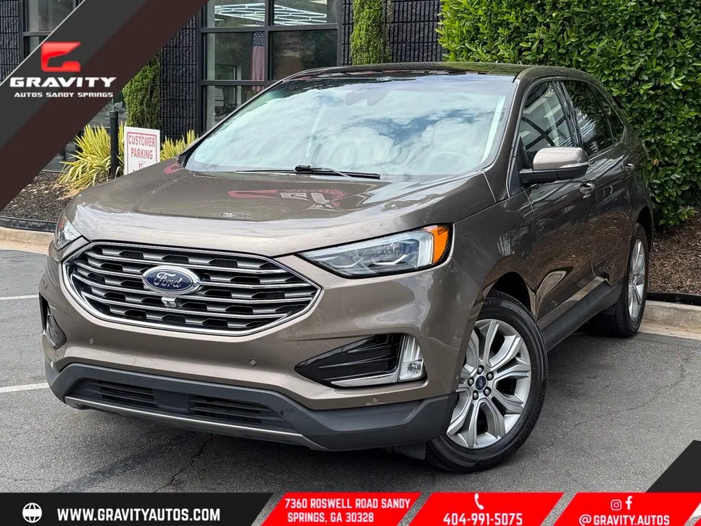 2019 Ford Edge Titanium's photo