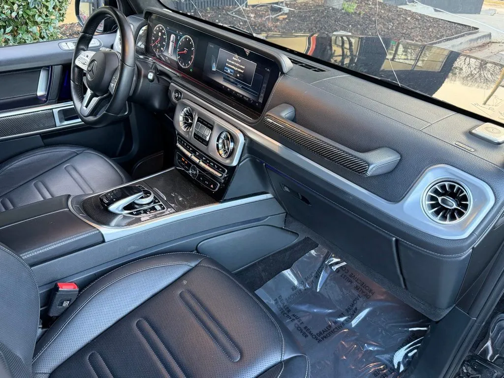 Mercedes-Benz G-Class photo 32