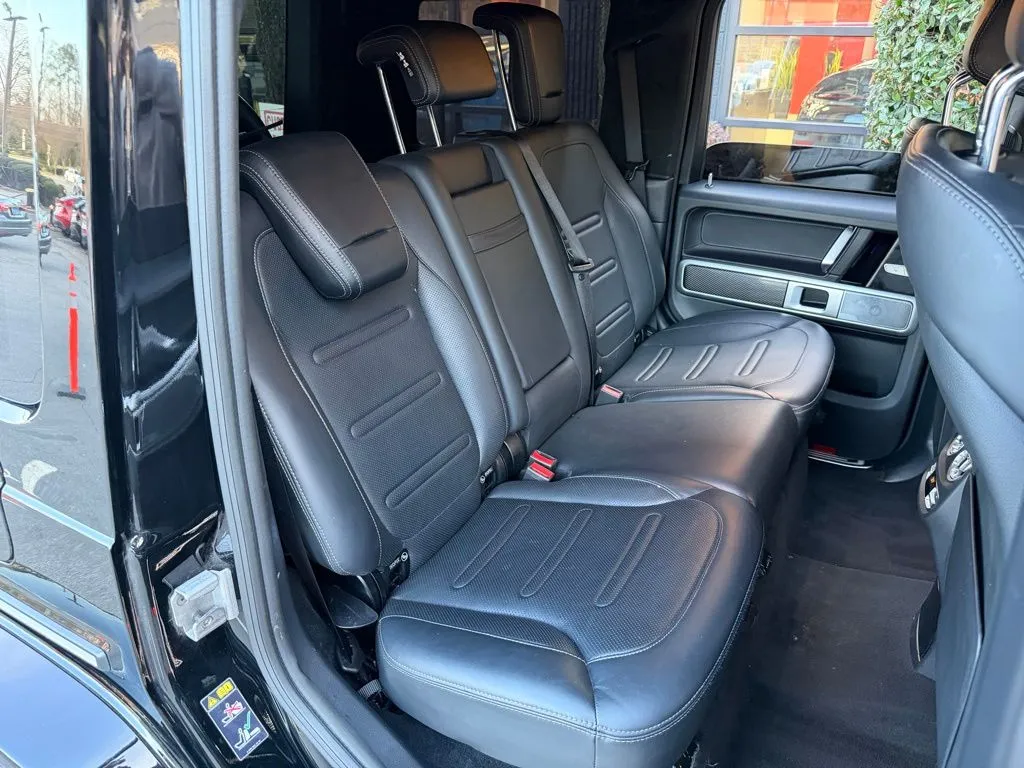 Mercedes-Benz G-Class photo 38
