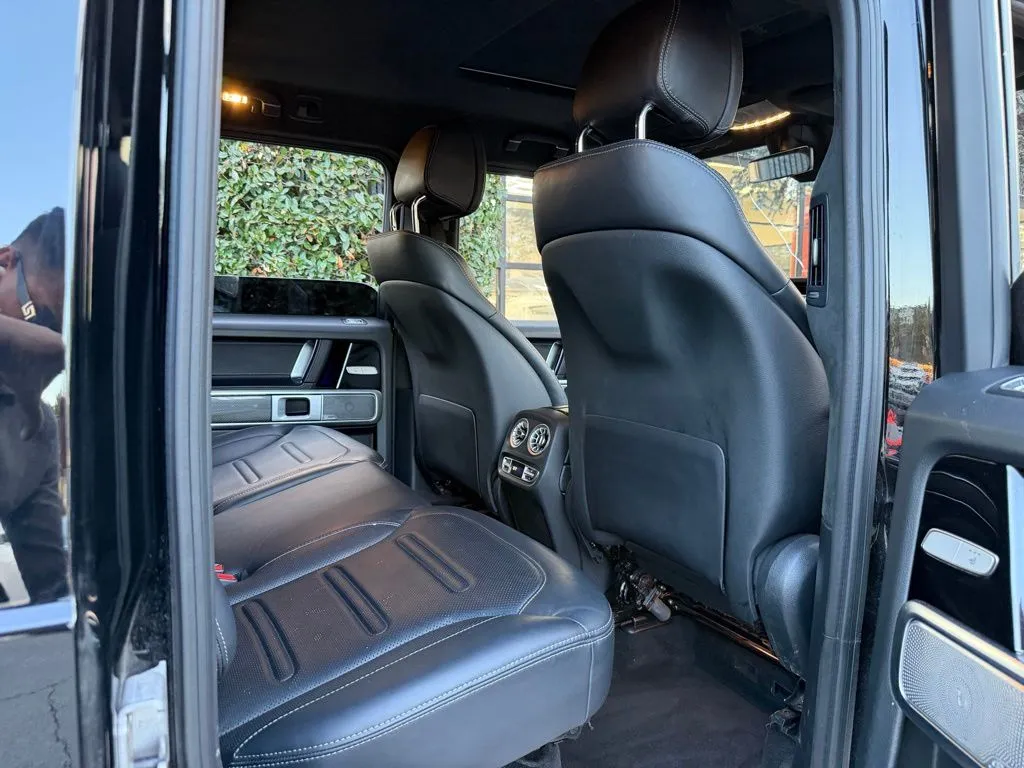 Mercedes-Benz G-Class photo 37